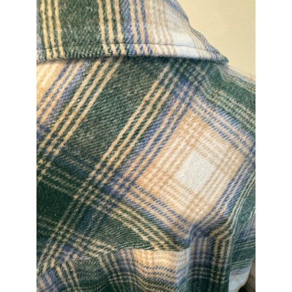 Flannel - Picture 3 of 6
